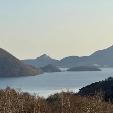 Lake Toya Brown House- Great Lake Views, Quiet And Spacious